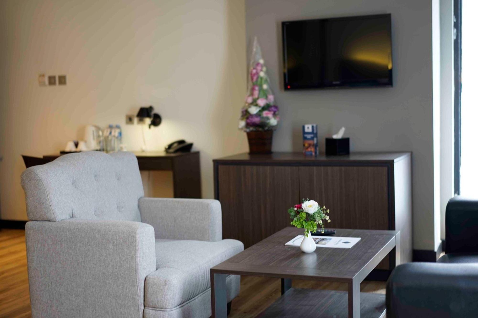 Yunna Hotel Lampung Bandar Lampung Luaran gambar