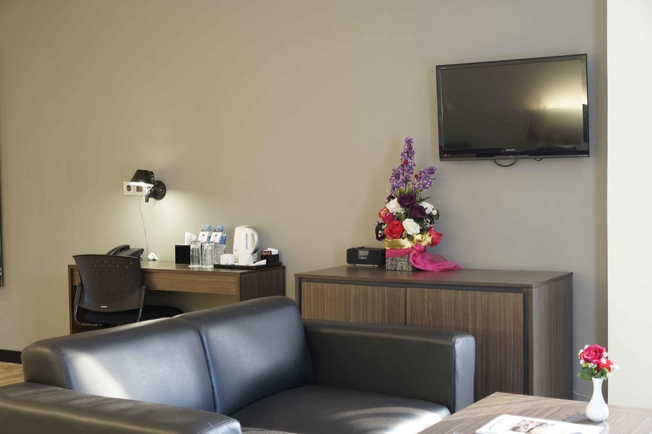 Yunna Hotel Lampung Bandar Lampung Luaran gambar